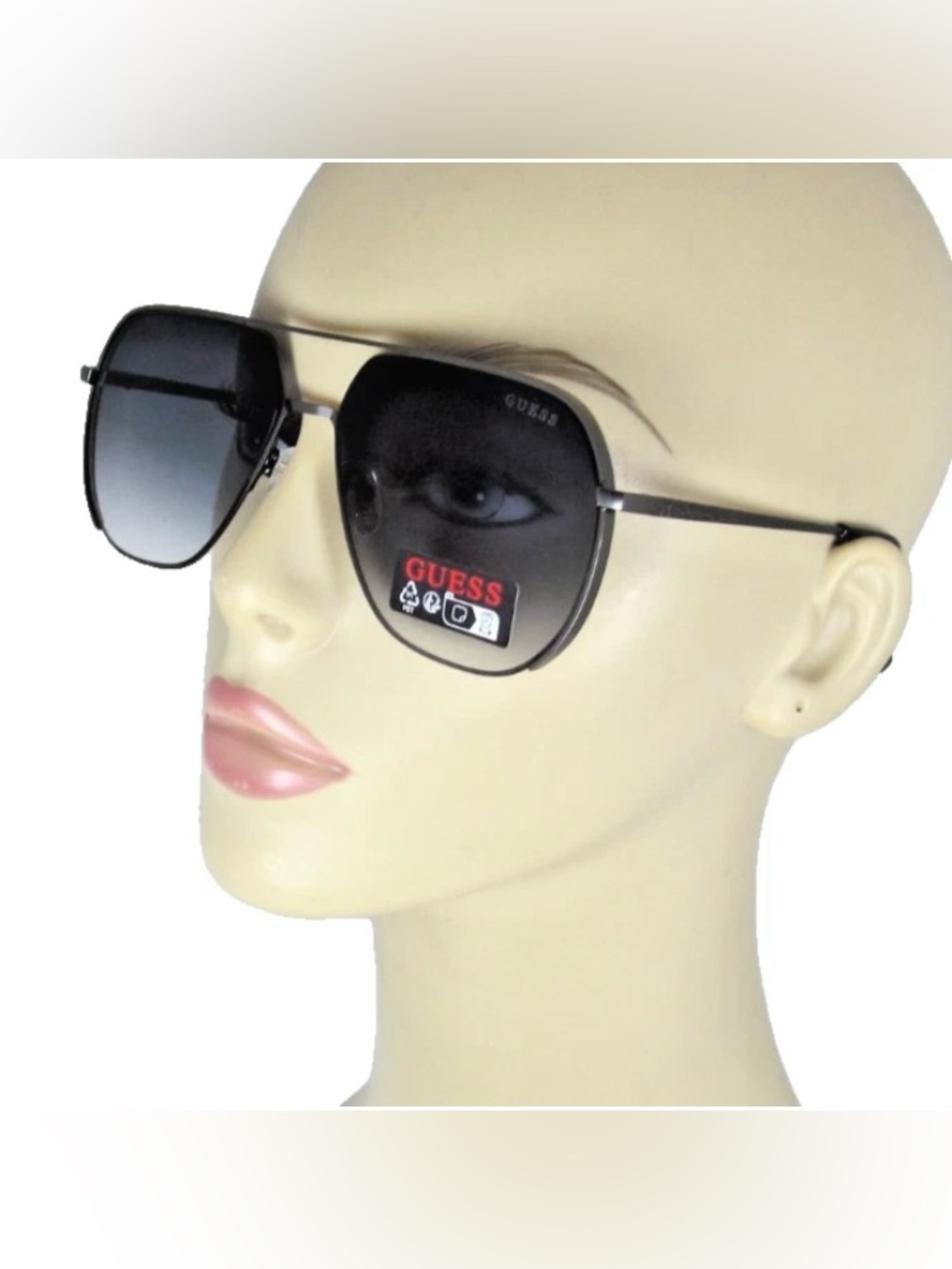 GUESS Gunmetal Frame Aviator Sunglasses Gradient Lenses GO00064-07B NWT